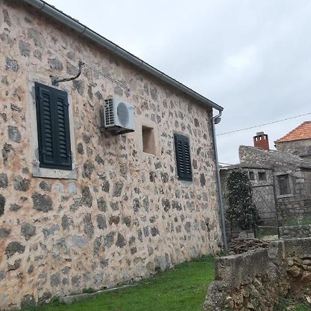 Apartman Bogdan Jelsa  Extérieur photo