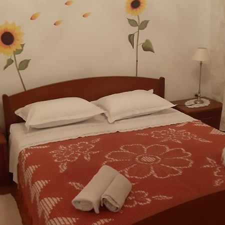 Apartman Bogdan Jelsa  Extérieur photo