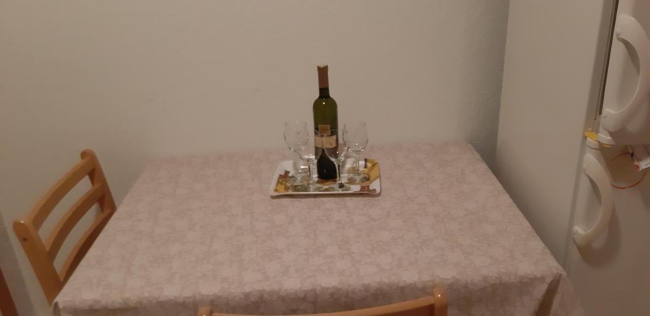Apartman Bogdan Jelsa  Extérieur photo